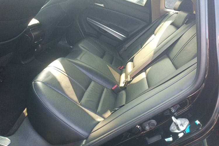 Used Honda Crosstour 2016 2.4L Luxury Edition