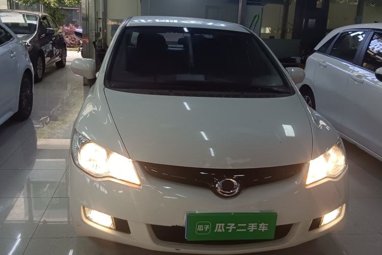 Used CIIMO 2015 1.8L Automatic Luxury Edition