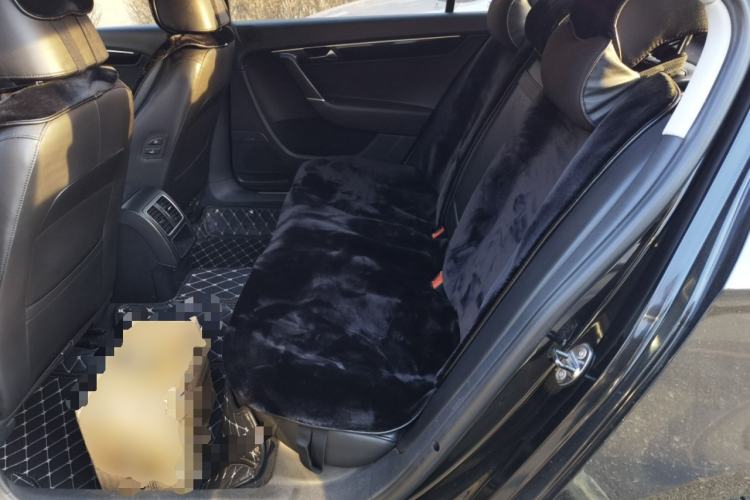 Used Volkswagen Magotan 2013 2.0 TSI Luxury Model Left Rear Seat