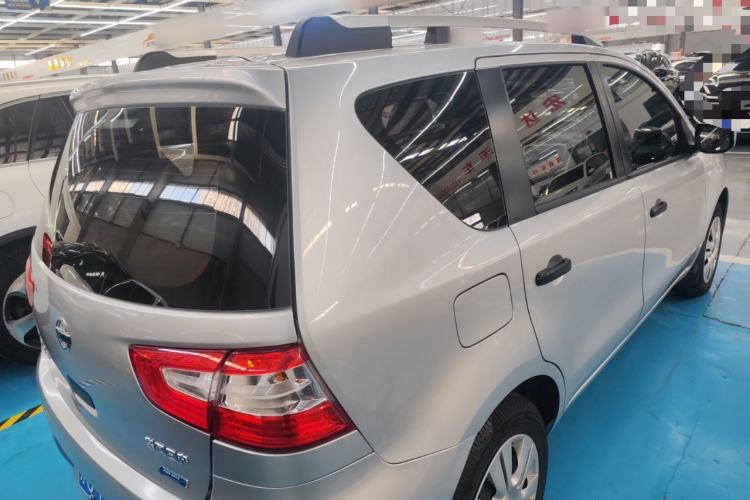 Used Nissan Livina 2015 1.6XE Manual Comfort Edition Exterior 5