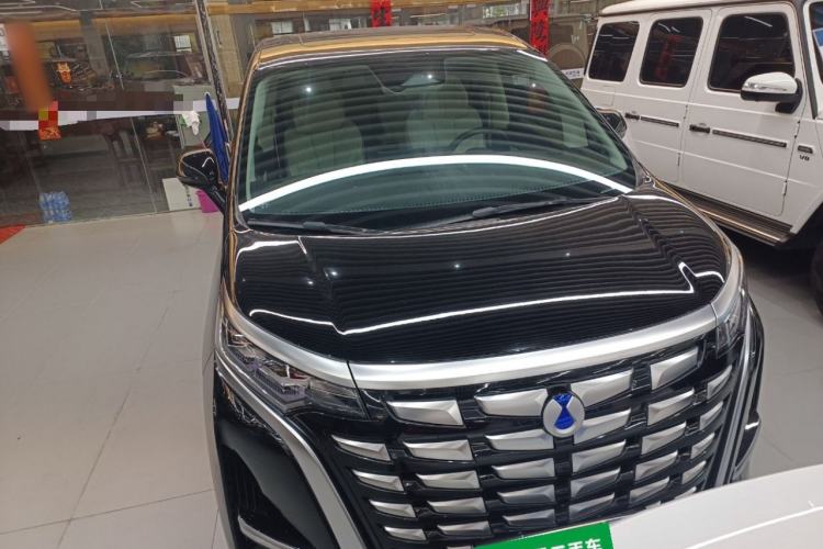 Used Denza D9 2024 DM-i 1050 Luxury Model