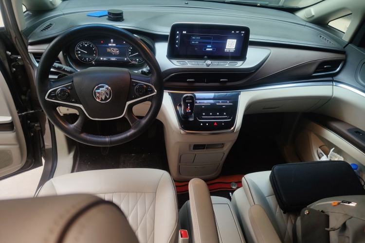 Used Buick GL8 2022 Land Business Class 652T Luxury Model
