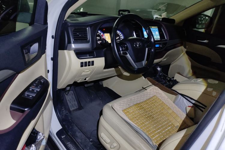 Used Toyota Highlander 2017 2.0T Four-Wheel Drive Luxury Edition 7 Seats