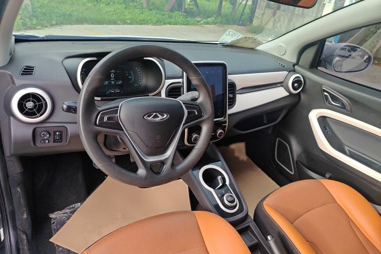 Used Chery New Energy Little Ant 2021 200 000-Yuan Ant Fan Edition Energetic Version NMC Lithium Battery 301 km