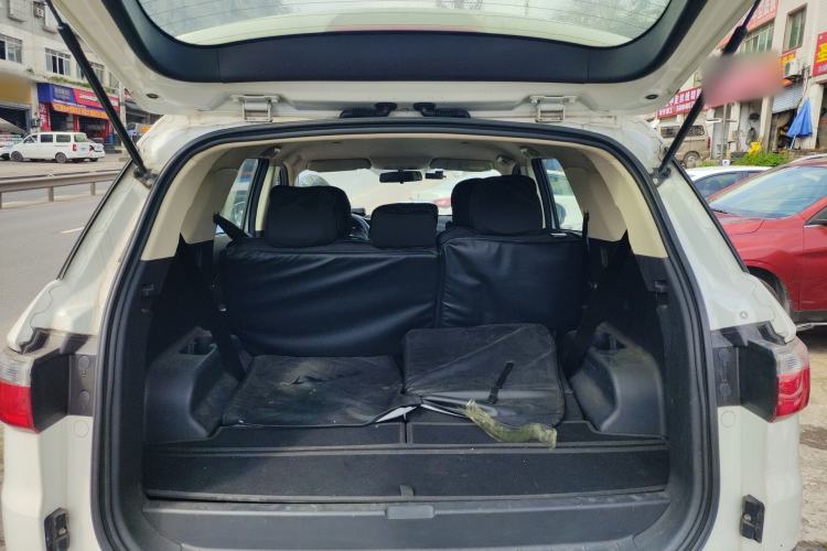 Used Dongfeng Fengon S560 2018 1.8L Manual Urban Model 7 Seats Trunk