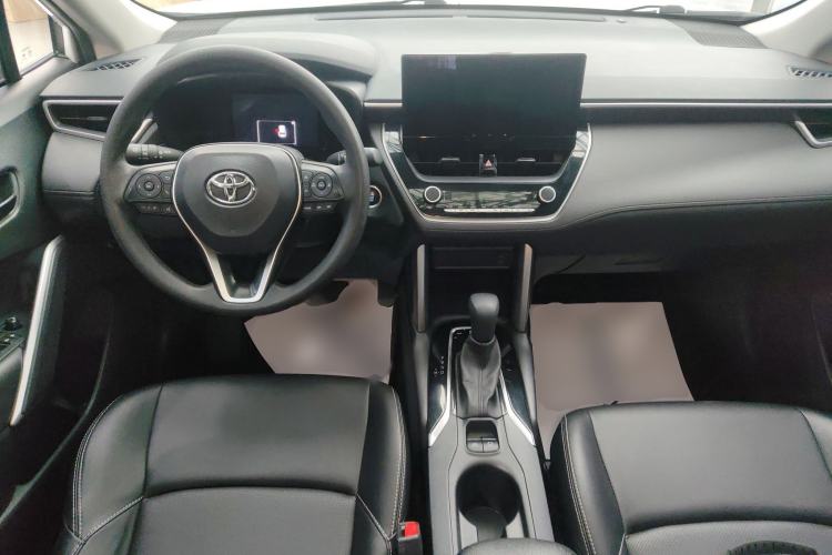 Used Toyota FRONTLANDER 2023 2.0L CVT Leading Edition Center Console