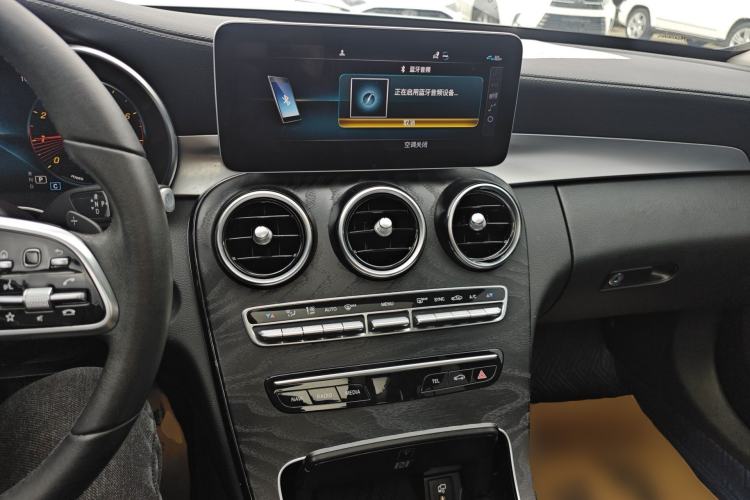 Used Mercedes-Benz C-Class 2019 Restyled C 260 L Sport Edition Center Console