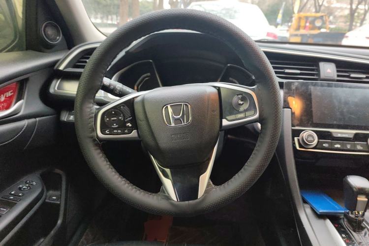 Used Honda Civic 2016 220TURBO CVT Prestige Edition
