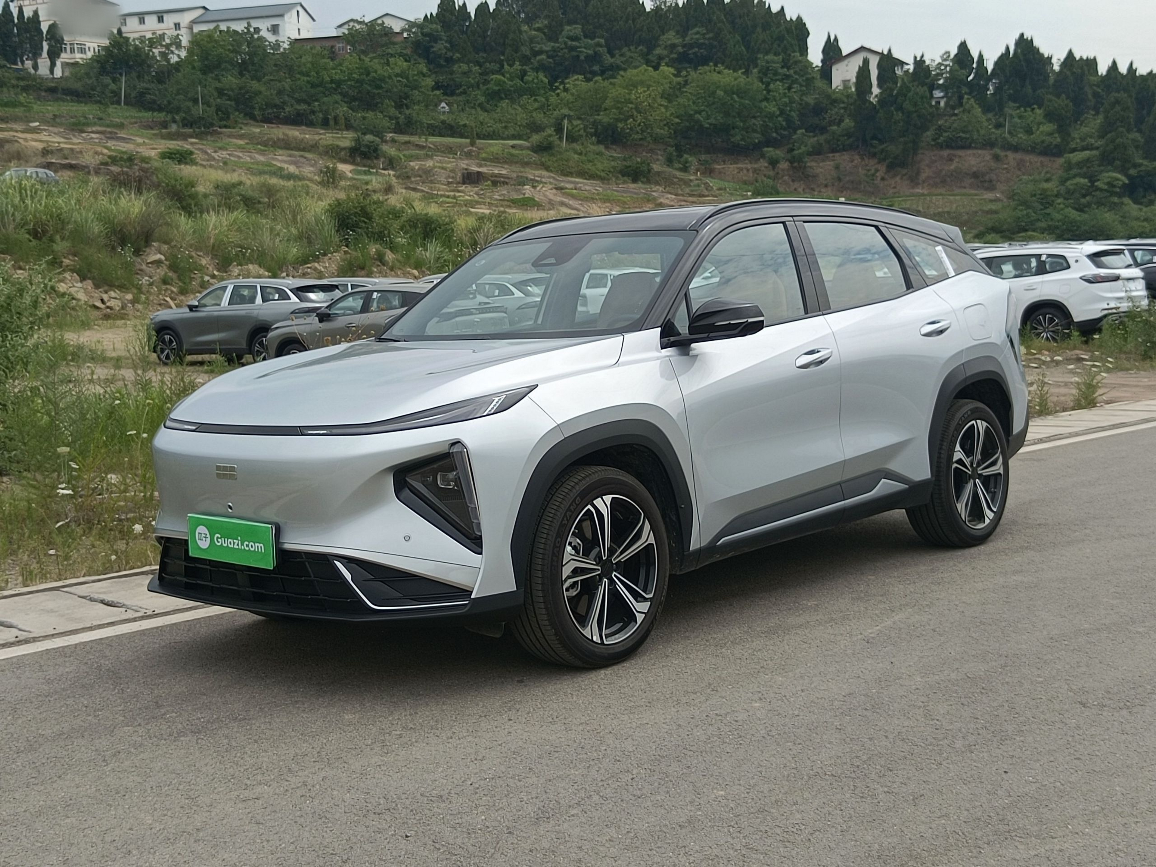 Unter der Vorderseite des Autos