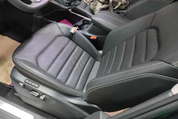 Used Volkswagen Talagon 2022 380TSI All-Wheel-Drive Luxury Prestige Pro 7-Seater Left Front Seat