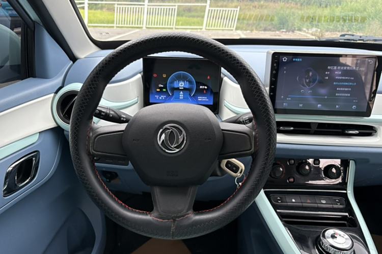 Used Dongfeng NAMMI BOX 2022 Revised Light Wind Edition 201 km Standard Version
