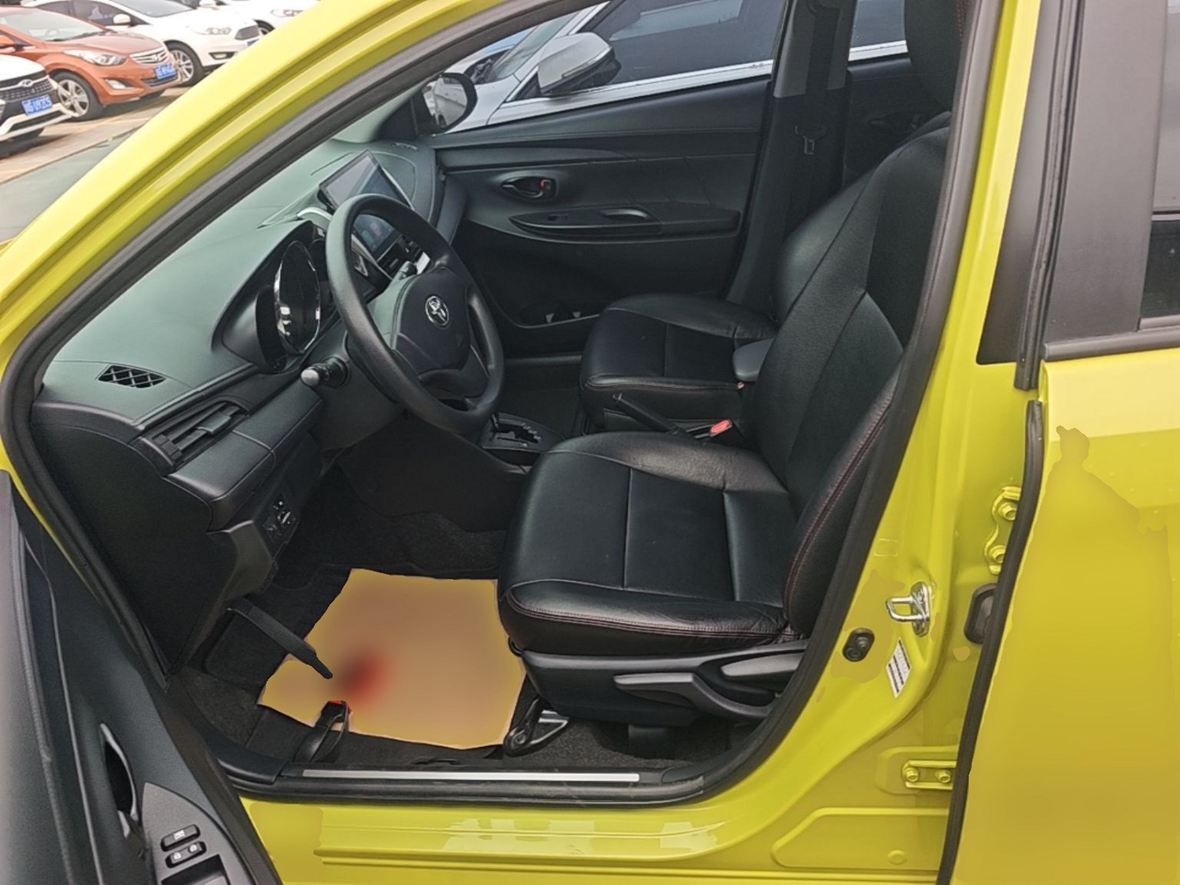 Interior delantero