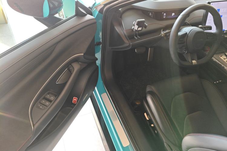 Used Xiaomi Auto SU7 2024 Four-Wheel-Drive Max Founder's Edition Driver Seat