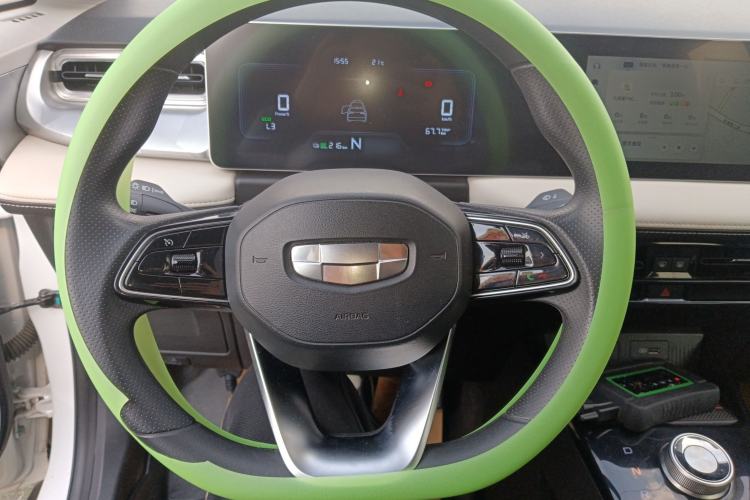 Used Geometry E Firefly 2023 320KM Cute & Handsome Tiger 5 Seats