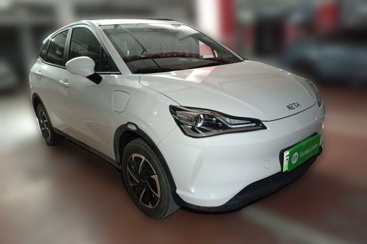 Used NETA V 2021 Long-Range Entertainment Edition Upgrade Model Front Right 45 Deg