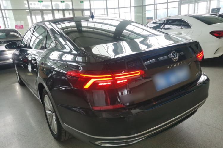 Used Volkswagen Passat 2020 330TSI Elite Edition China VI
