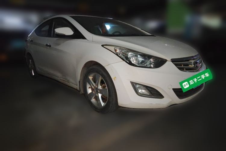 Used Hyundai Elantra (5th Generation / Langdong) 2013 1.6L Automatic Leading Model Front Right 45 Deg