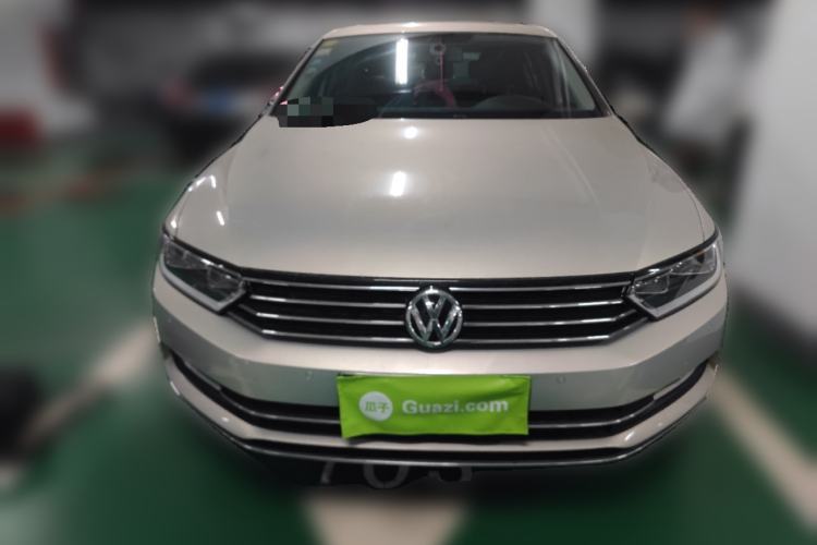 Used Volkswagen Magotan 2018 330TSI DSG Advanced Model Front