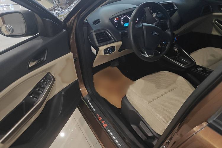 Used Ford Escort 2015 1.5L Automatic Comfort Edition