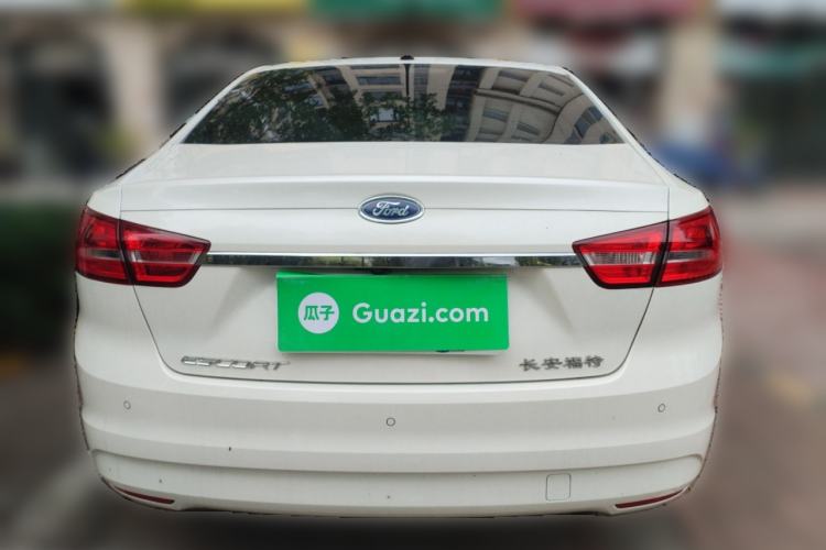 Used Ford Escort 2015 1.5L Automatic Fashion Model