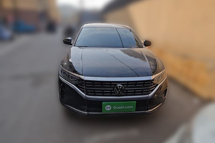 Used Volkswagen Passat 2023 Facelift 330TSI Luxury Edition
