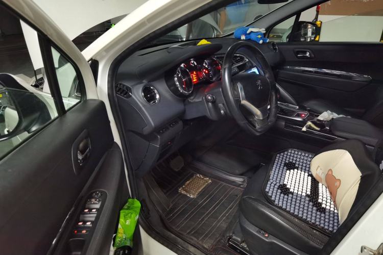 Used Peugeot 3008 2015 2.0L Automatic Trend Edition
