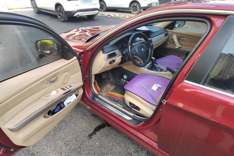 Used BMW 3 Series 2010 320i Luxury Model Driver Seat