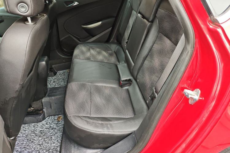 Used Buick GT 2014 XT 1.6L Automatic Fashion Edition