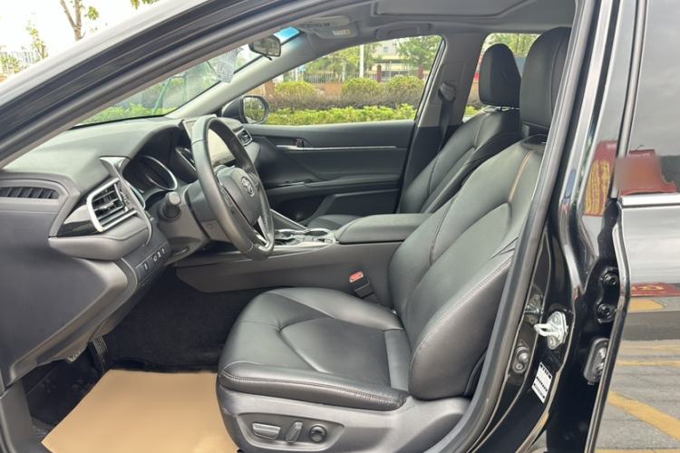 Used Toyota Camry 2022 2.0GVP Premier Edition