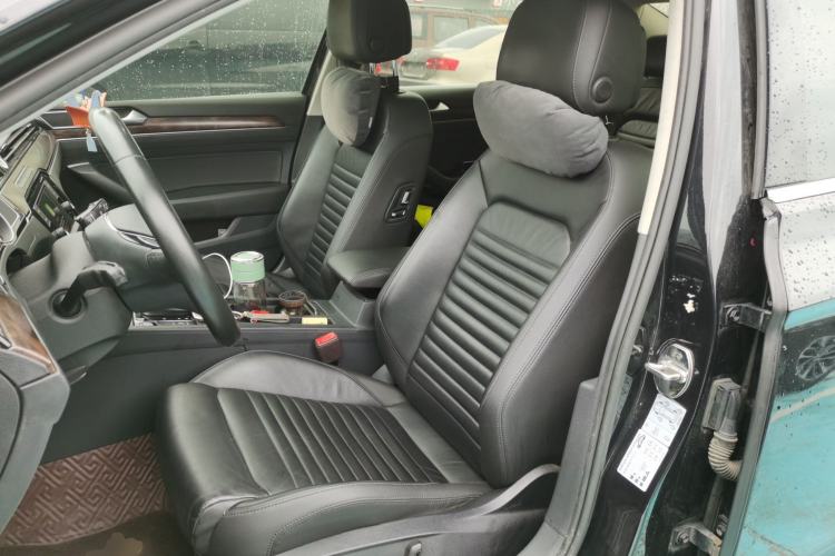 Used Volkswagen Magotan 2018 330TSI DSG Advanced Model Left Front Seat