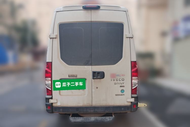 Used Iveco Eurocargo 2021 2.0T Manual M1 Dedicated Platform Long Wheelbase Short Overhang High Roof Side Sliding Door F1A