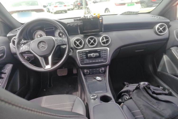 Used Mercedes-Benz A-Class 2015 A 200 Fashion Model
