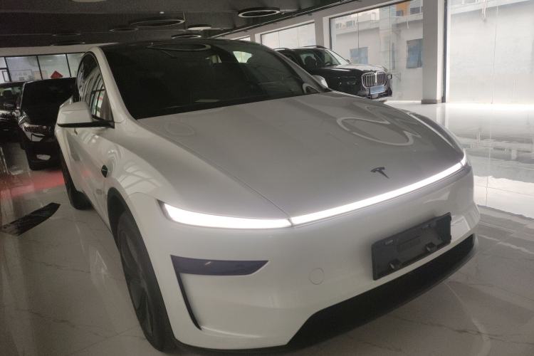 Used Tesla Model Y 2026 Rear-Drive Model