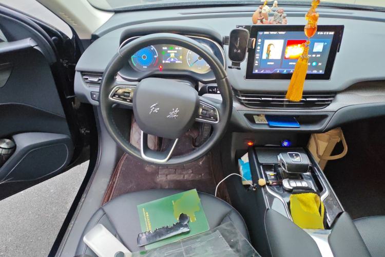 Used Hongqi E-QM5 2022 431 km Charge & Enjoy Edition
