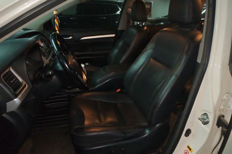 Used Toyota Highlander 2015 2.0T Four-Wheel Drive Luxury Edition 7-Seater Left Front Seat