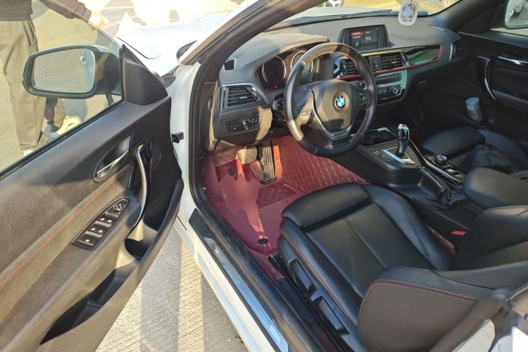 Used BMW 2 Series 2018 220i Convertible Coupe Sports Design Package Driver Seat