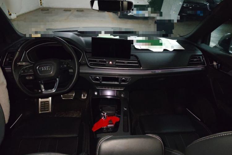 Used Audi Q5L 2025 45 TFSI Luxury Dynamic Edition Center Console