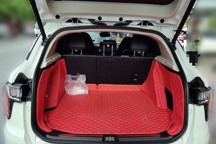 Used Lynk & Co 01 2017 2.0T Two-Wheel Drive Pro Edition Trunk