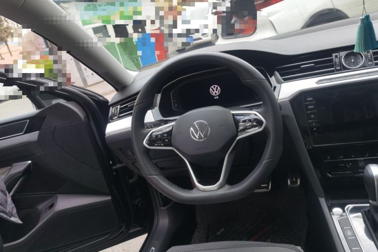 Used Volkswagen Magotan 2023 2 Million Units Commemorative Edition 330TSI DSG Luxury Version Steering Wheel