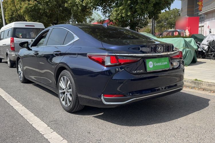 Used Lexus ES 2020 200 Excellence Edition
