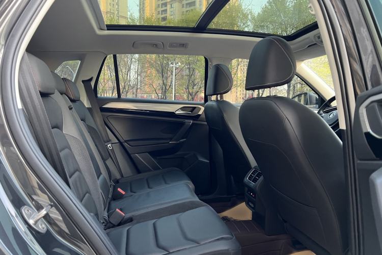 Used Volkswagen Tayron 2019 330TSI Two-Wheel Drive Luxury Model China VI Standard Interior 4