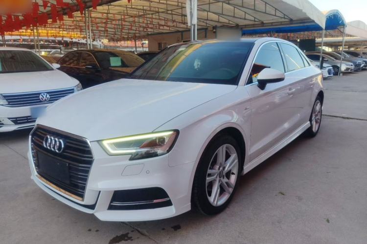 Used Audi A3 2019 Limousine 35 TFSI Fashion Edition China V standard