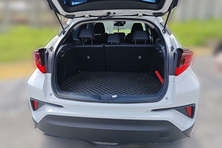 Used Toyota C-HR 2021 2.0L Luxury Edition Trunk