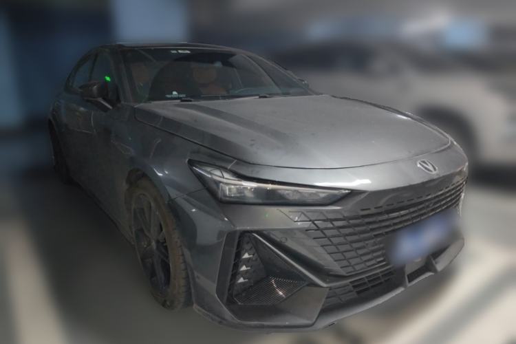 Used CHANGAN UNI-V 2023 1.5T Prestige Model
