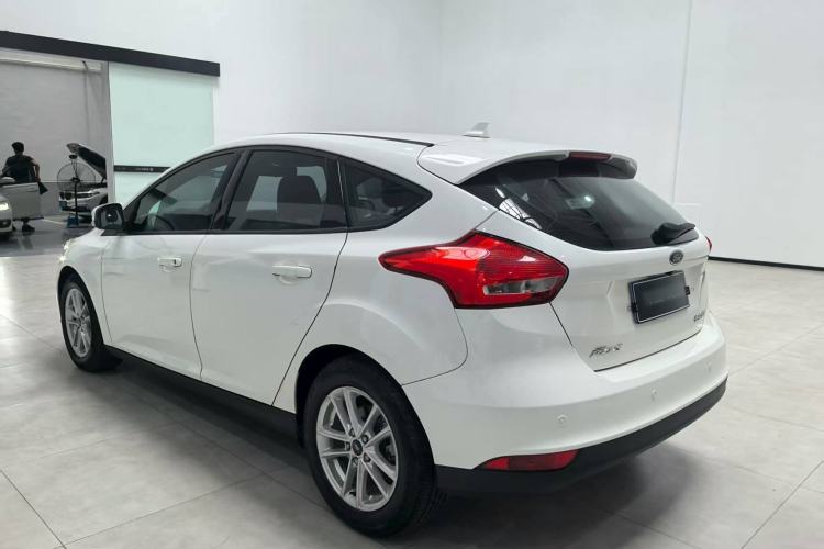 Used Ford Focus 2018 Hatchback Classic 1.6L Automatic Trendy SmartDrive Edition