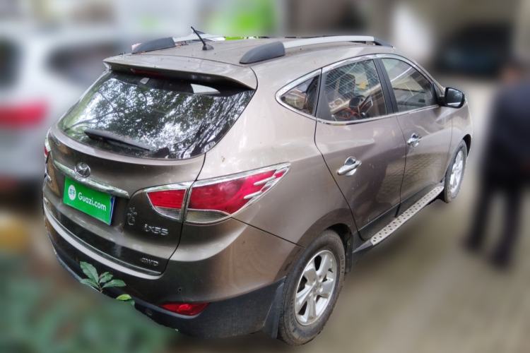 Used Hyundai ix35 2010 2.0L Manual Two-Wheel Drive New Edition GL
