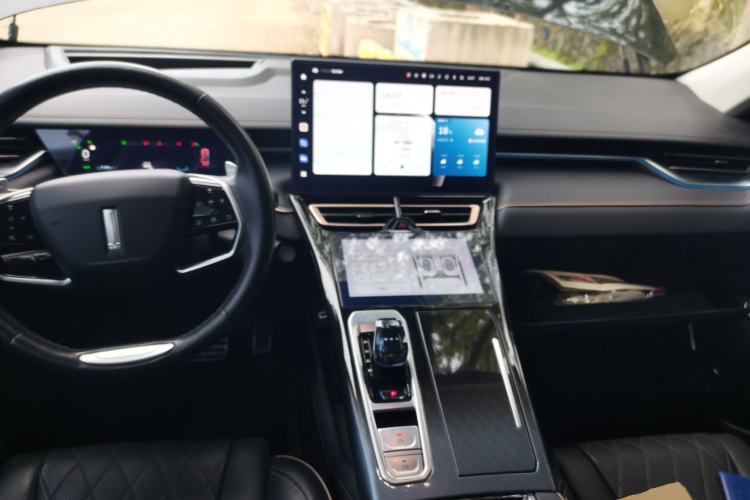 Used Wey Mocha 2021 2.0T Four-Wheel Drive Premium Edition
