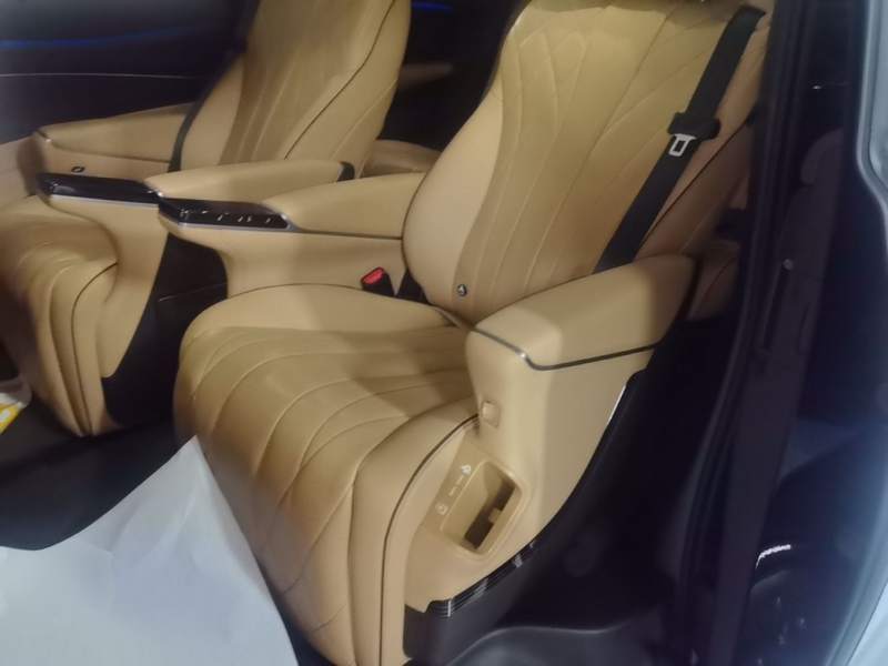 Used Denza D9 2024 DM-i 980 Four-Wheel Drive Prestige Model – Executive — 16
