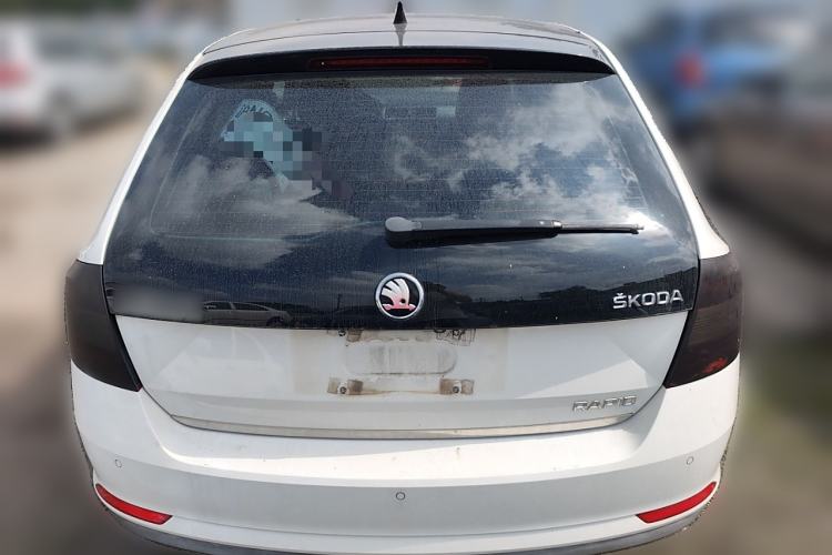Used Skoda Rapid Spaceback 2014 1.6L Automatic Enjoyment Edition
