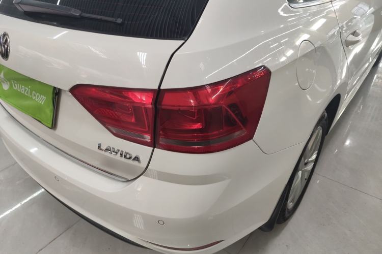 Used Volkswagen Gran Lavida 2017 180TSI DSG Comfort Edition Right Rear Taillight